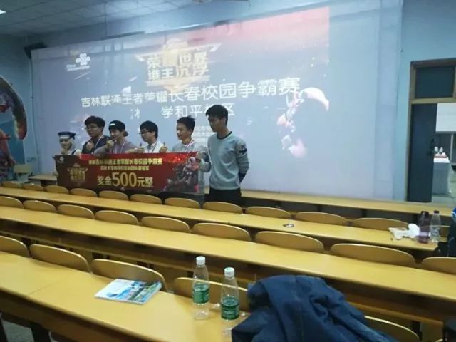 底线比你高！ HamBak 的 Wei 免费把钥匙给了 Cuzz 的Zyra，而 KT Rolster 稳稳地击败了 OKSavingsBank BRION 。